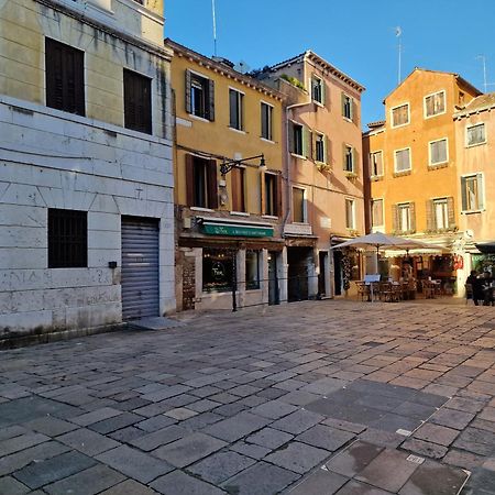 Veneziacentopercento La Forcola Apartment, Next To Rialto Bridge Exterior foto