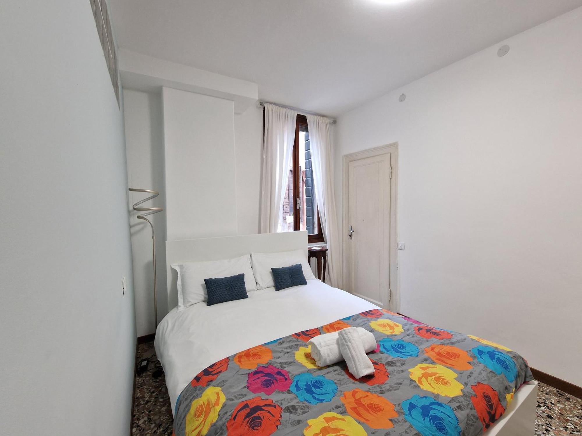 Veneziacentopercento La Forcola Apartment, Next To Rialto Bridge Exterior foto