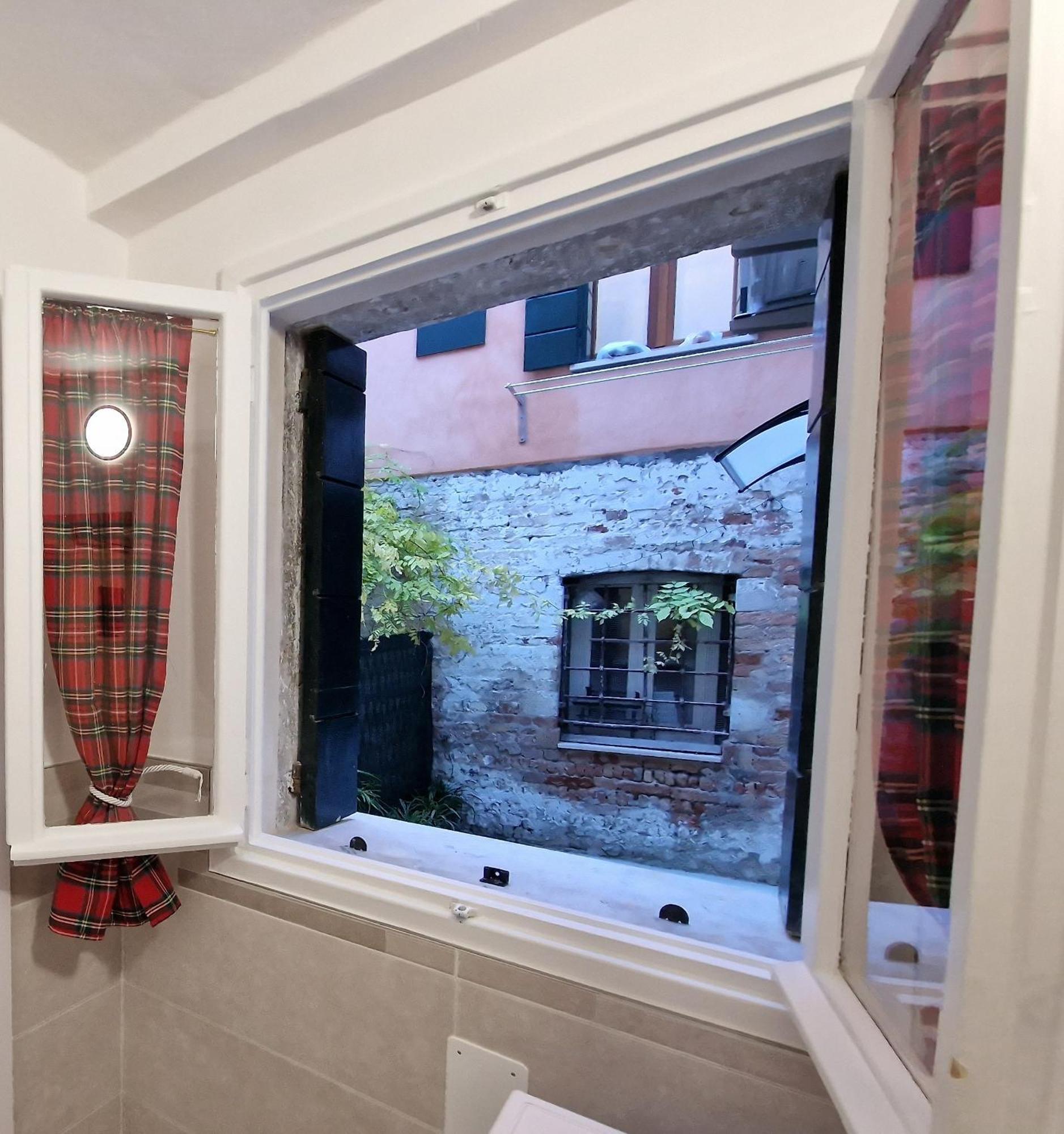 Veneziacentopercento La Forcola Apartment, Next To Rialto Bridge Exterior foto